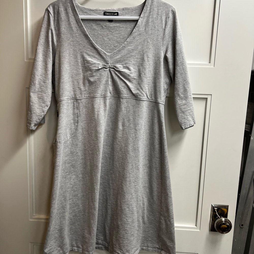 Toad & Co. Gray V-Neck Dress
